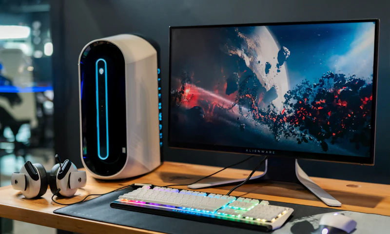 UltraWide monitor for multi-chart trading analysis