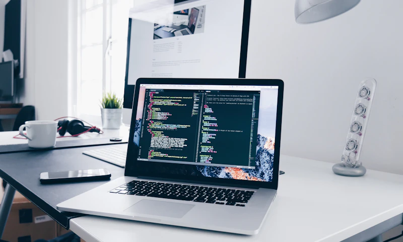 Dual monitor setup for news feeds and heatmaps